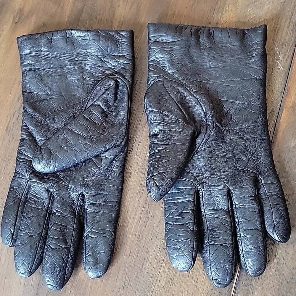 Fownes Brothers Black Leather Cashmere Lined Gloves